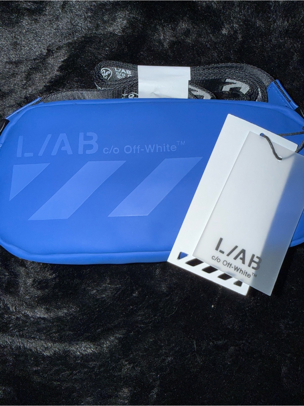 Off-White L/AB C/o Blue VR crossbody bag